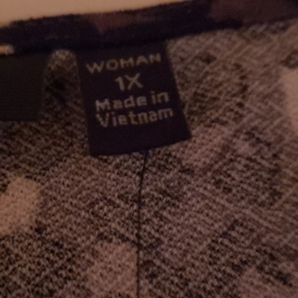 Brand new wrap dress with tags - Picture 3 of 4